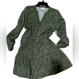 Nine West Tiered Dress. Medium